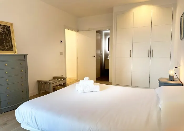 Ocean View Balcony - New 3bed 6pax דירה ויגו