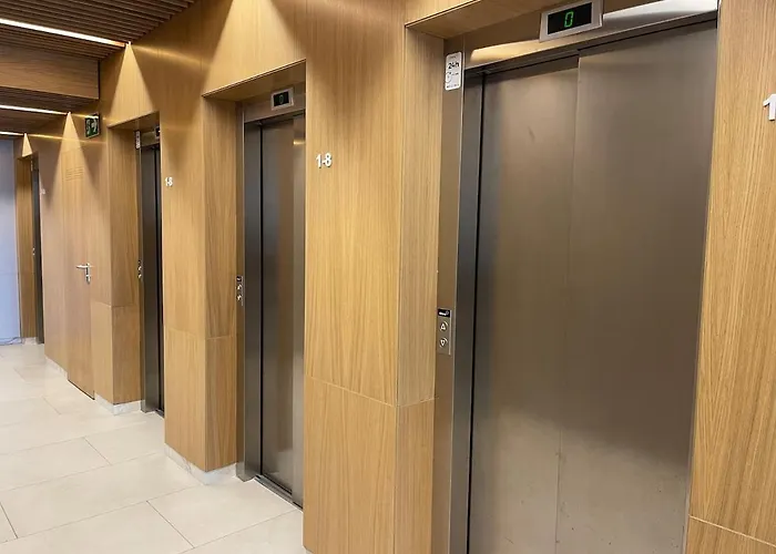 Ocean View Balcony - New 3bed 6pax דירה ויגו