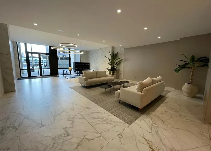 Ocean View Balcony - New 3bed 6pax דירה ויגו