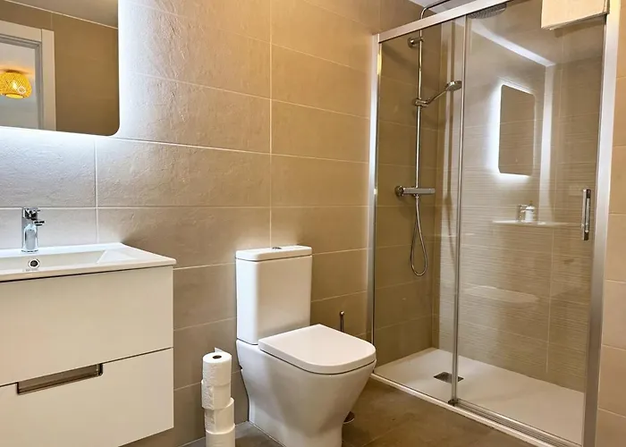 Ocean View Balcony - New 3bed 6pax