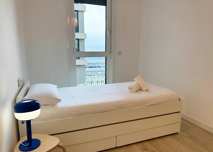 Ocean View Balcony - New 3bed 6pax דירה