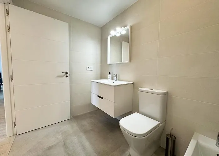Ocean View Balcony - New 3bed 6pax דירה *